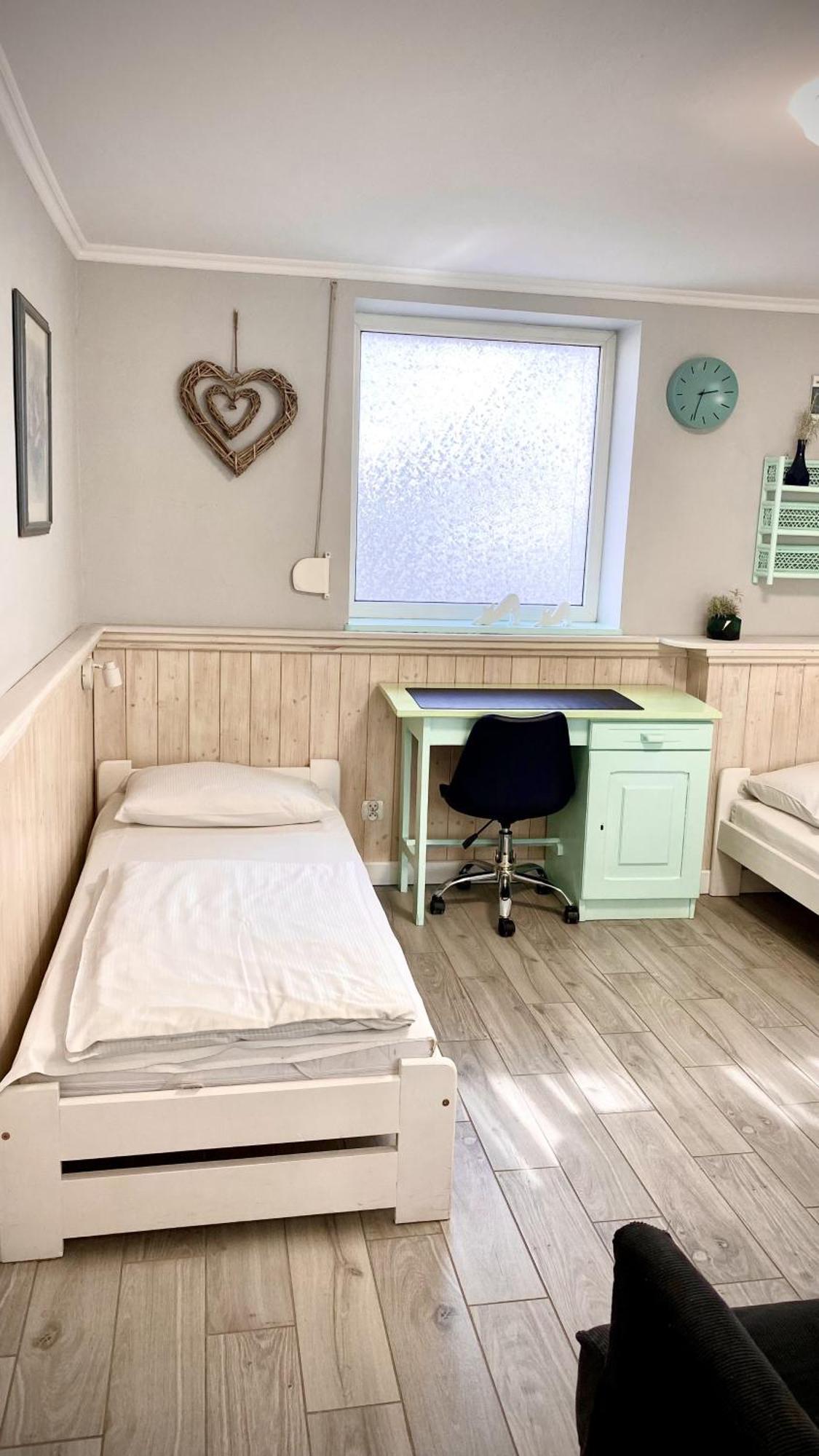 Villa Pod Orzechem W Zaniemyslu Luaran gambar