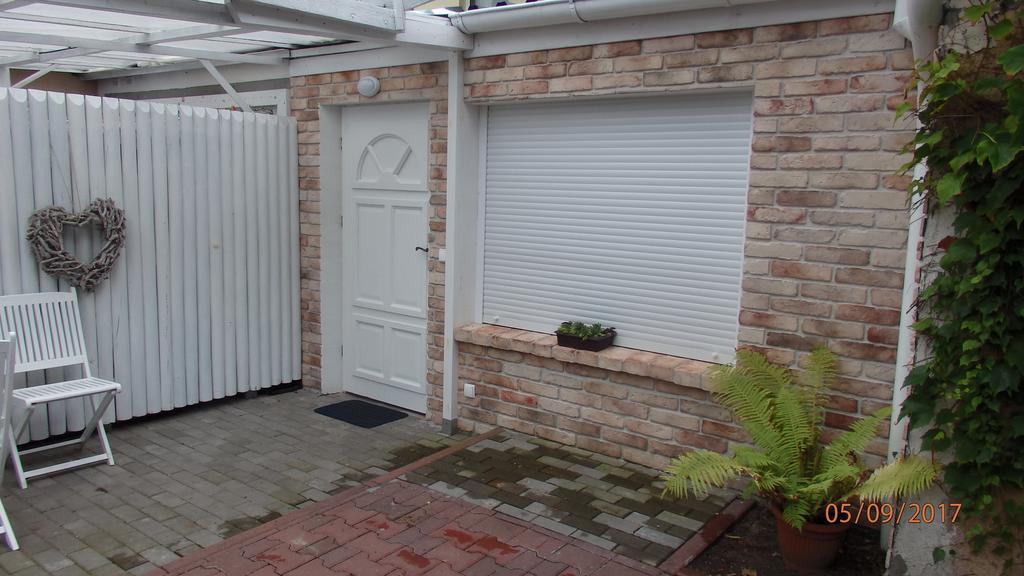 Villa Pod Orzechem W Zaniemyslu Luaran gambar